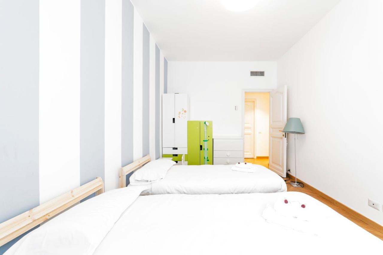 Loreto Elegant Flat Милано Екстериор снимка